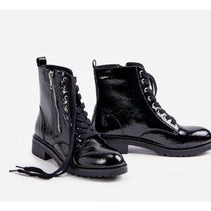 JustFab aynsly flat boots